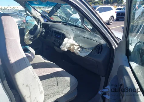 2000 Ford F-150 Work Series/Xl/Xlt z USA, uszkodzony, nr VIN 1FTRF17W8YNB71390